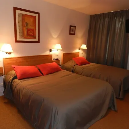 Hotel Les Voyageurs Saint-Renan