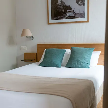 Hotel Les Voyageurs 3*