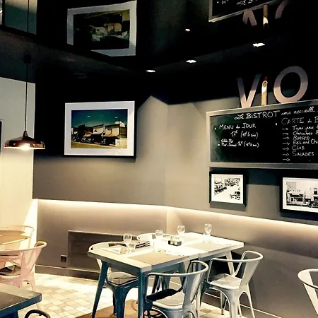 Hotel Les Voyageurs 3*